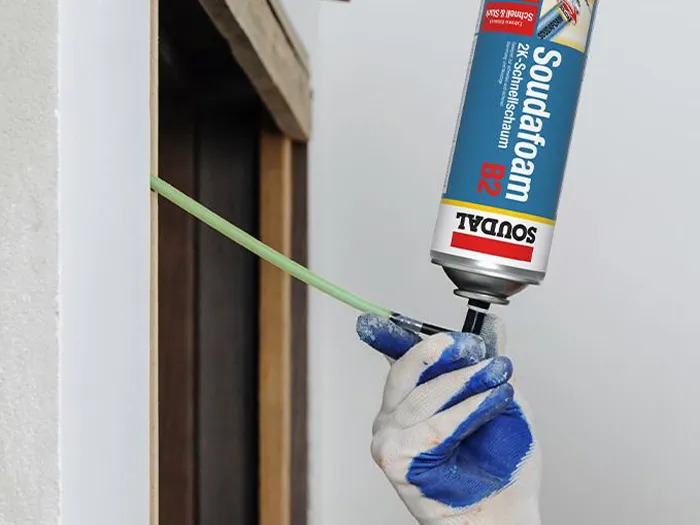 MONTAGE VON INNENTÜREN