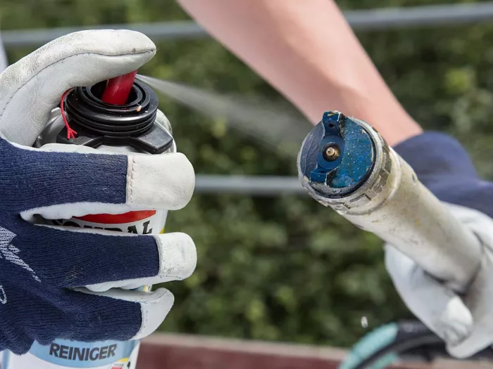 Korrekte Pflege dank Pistolenreiniger